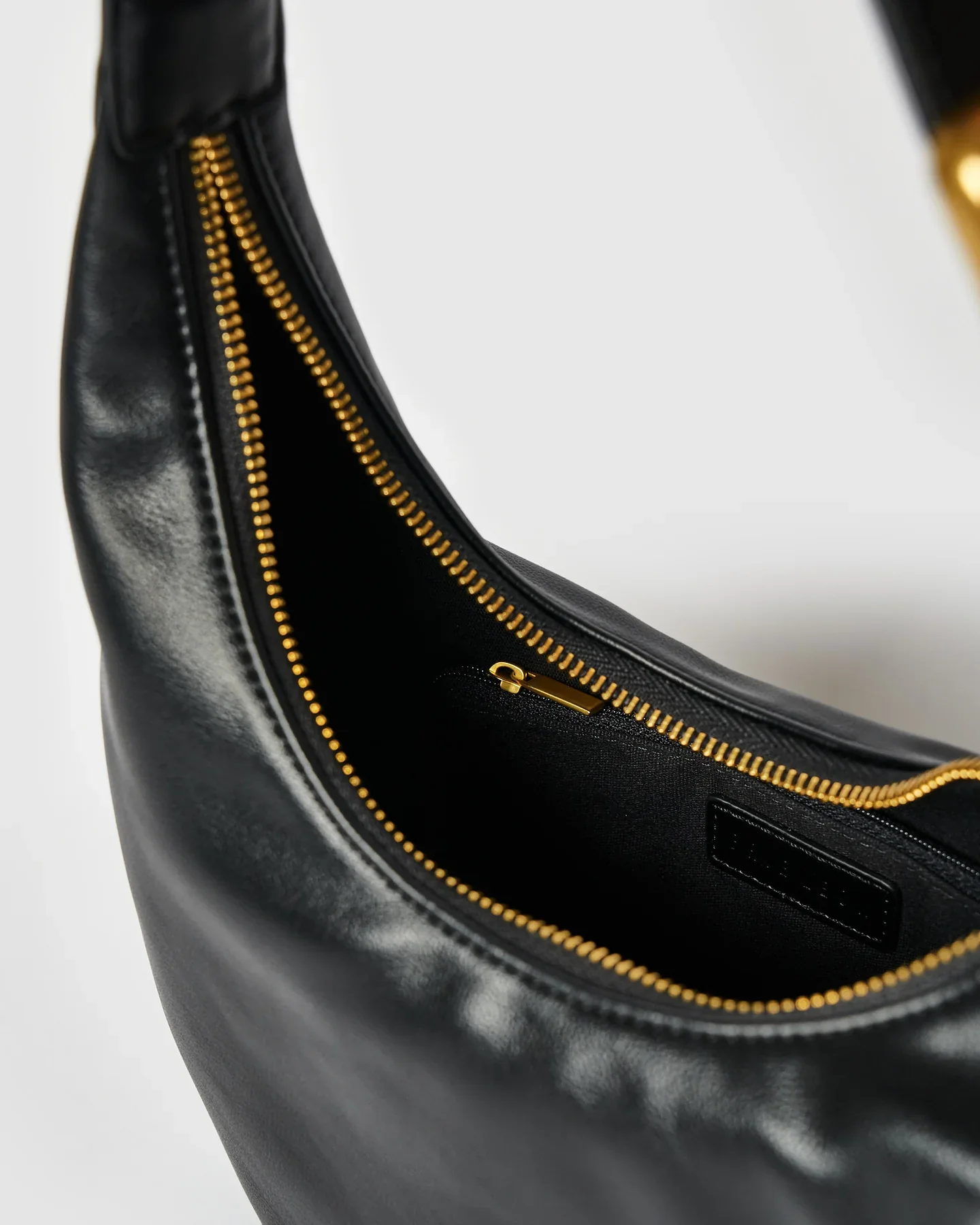 Everyday Croissant Bag - Black - Image 5