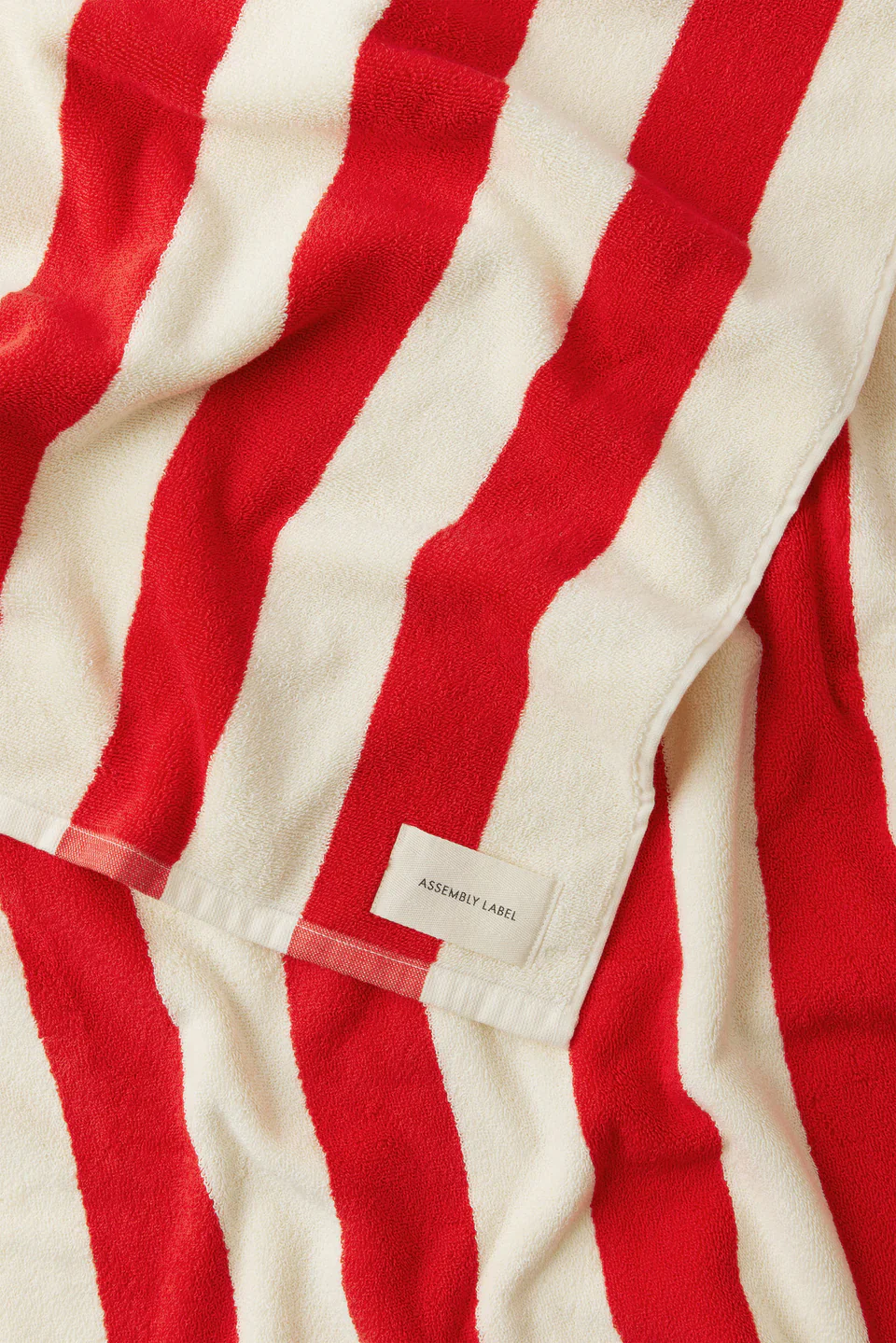 Signature Stripe Beach Towel - Chilli / Cream - Image 3