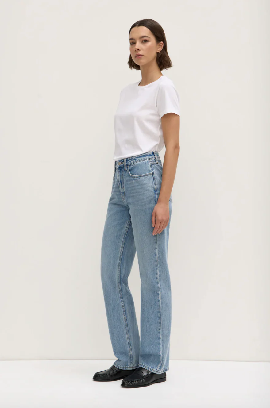 Womens Classic Straight Leg Jean - Indigo Fade - Image 3