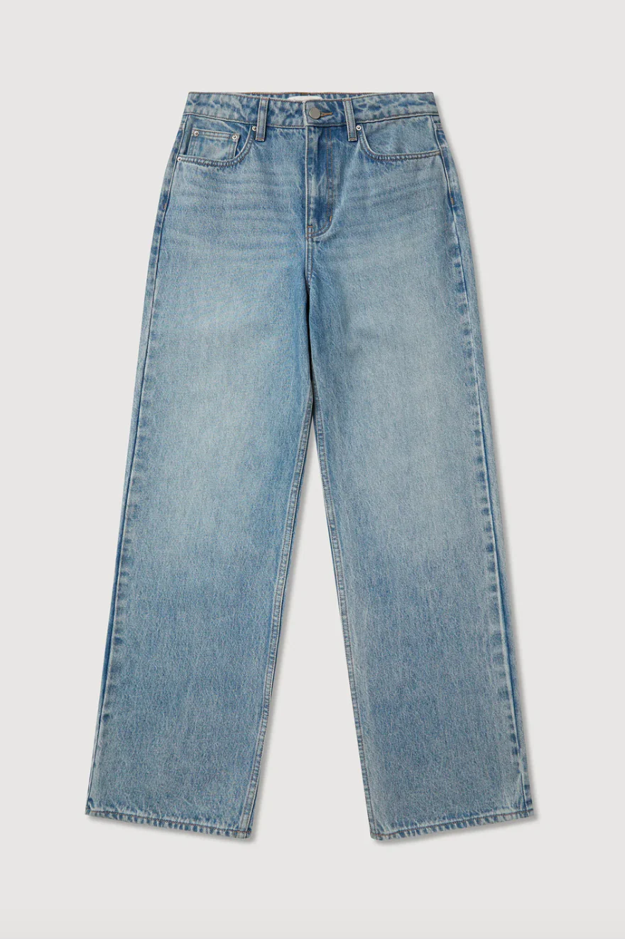 Womens Classic Straight Leg Jean - Indigo Fade - Image 6