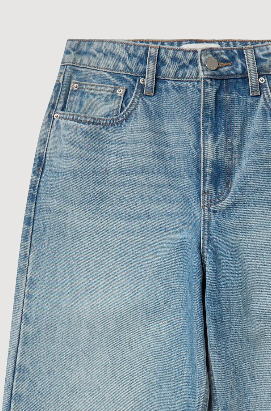 Womens Classic Straight Leg Jean - Indigo Fade - Image 7